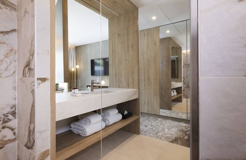 Greoux-les-Bains Hotel | Hôtel Spa Restaurant Villa Castellane