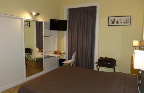 Richebourg - Saint-Clement Hotel | Hôtel Terminus