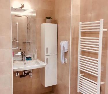 Tarascon-sur-Ariege Hotel | Hôtel Terranostra