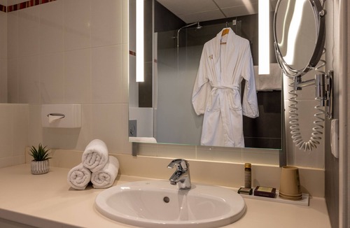 Saint-Hippolyte Hotel | Hôtel Val-Vignes