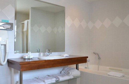 Pau-Sud Hotel | Hôtel Villa Navarre