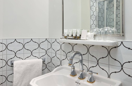 Quartier de la Salpetriere Hotel | Hôtel Villa Romantic & SPA