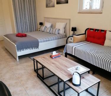 Saint-Medard-de-Mussidan House | Hôtes de l'Isle