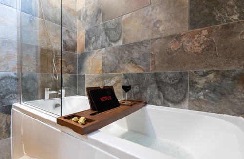 Eastgate Apartment | H C Property 'The Byre'