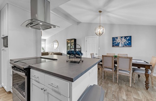 Farmers Branch House | H Haus - Close to Everything & Pet Friendly