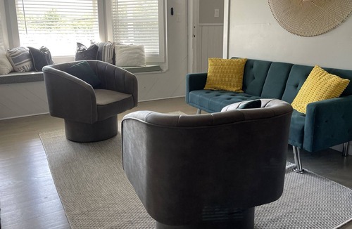 Union Dale House | H & J Home for All with a Pool