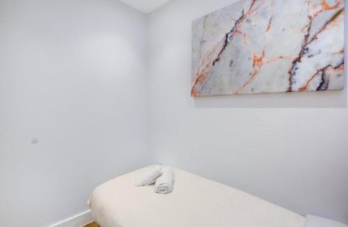 Coulsdon West House | H L Homes