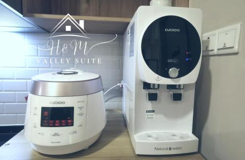 Kuantan Apartment | H&M Valley Suite - Pool View