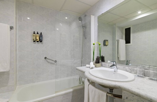 Salou City Centre Hotel | H10 Delfín - Adults Only