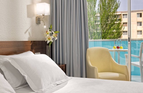 Salou City Centre Hotel | H10 Delfín - Adults Only