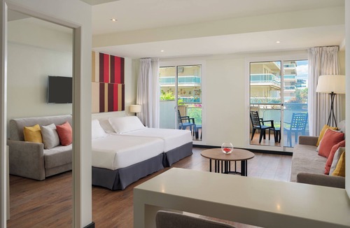 Salou City Centre Hotel | H10 Vintage Salou - Adults Only