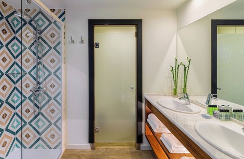 Salou City Centre Hotel | H10 Vintage Salou - Adults Only