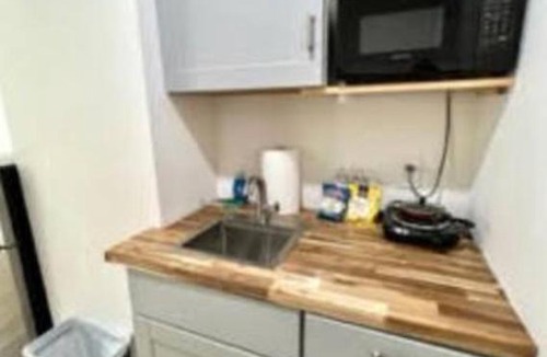 Stamford Apartment | H3 Studio Bedroom Downtown Stamford