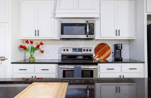 Central Oklahoma City Condo | H4/H6 Spacious & Urban Modern Condo - 2 units!