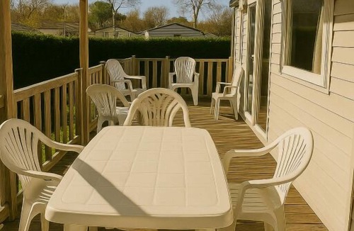 Houlgate Apartment | H420 - 3-bedroom mobile home for 6 people 5* campsite
