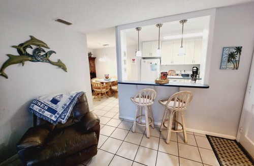Demere Park Apartment | H5, Queen and two twins