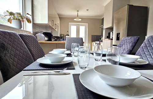 Splott House | Habershon by Switchback Stays