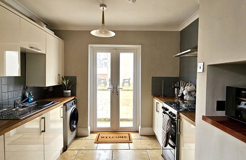 Splott House | Habershon by Switchback Stays