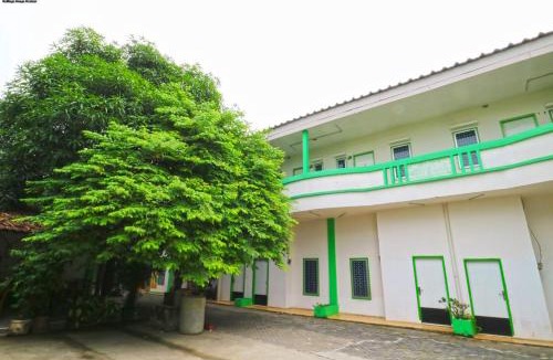 Jakarta Utara House | Habibah Syariah Hotel