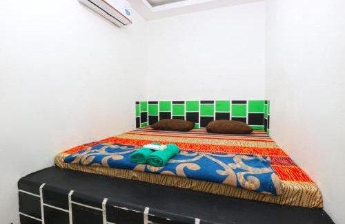 Jakarta Utara House | Habibah Syariah Hotel