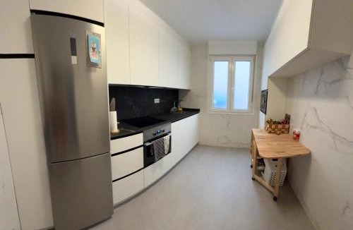 Iralabarri House | Habitación cerca del centro, baño y cocina compartida