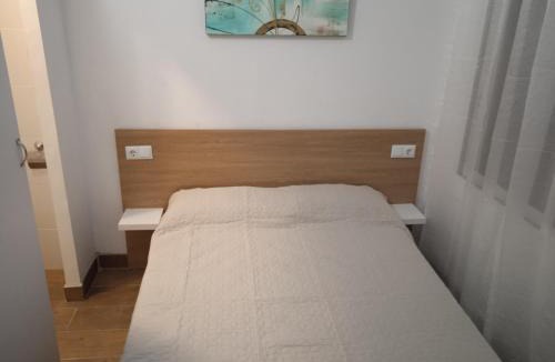 Figueres House | HABITACIÓN ECONÓMICA CON BAÑO PRIVADO EN PLENO CENTRO DE FIGUERES