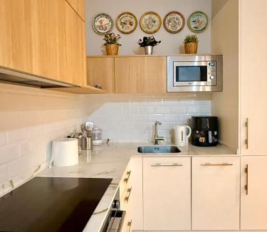 Iralabarri House | Habitación en apartamento con zonas comunes compartida H3