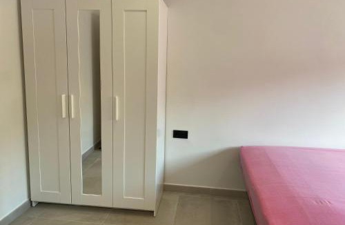 Barri Centre Apartment | Habitación Grande en Apartamento Compartido