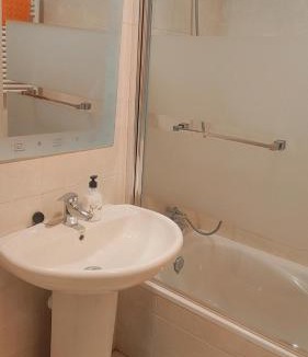 Buztintxuri House | Habitación Renfe