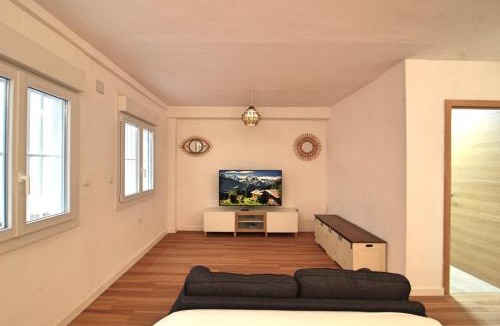 Ciudad Jardin Apartment | Habitación suite, entrada autónoma y baño privado