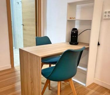 Ciudad Jardin Apartment | Habitación suite, entrada autónoma y baño privado