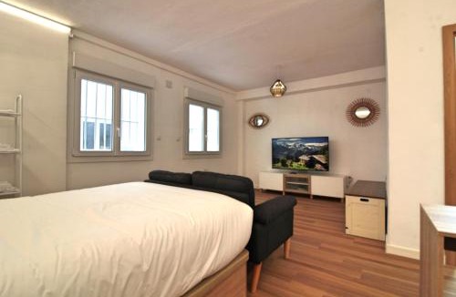 Ciudad Jardin Apartment | Habitación suite, entrada autónoma y baño privado