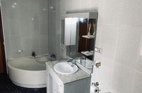Rubi Apartment | Habitaciones Carmen