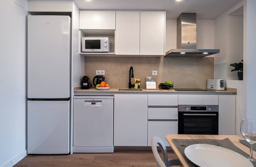Collblanc y La Torrassa Apartment | Habitat Apartments Teatre 22