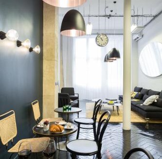 Arts-et-Metiers Apartment | Habitat Parisien - 2BR-2BA - Aircon Loft Montorgueil