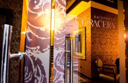 San Martin de Valdeiglesias Hotel | Hacienda la Coracera