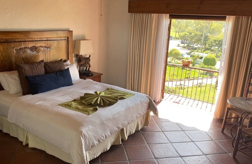 Salsipuedes Hotel | Hacienda Bajamar Golf Resort