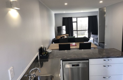 Palmerston North Hotel | Hacienda Motor Lodge