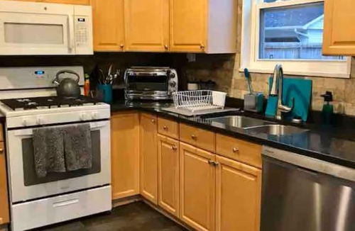 Glenview House | Hackberry Haven: Your Cozy Home Away From Home