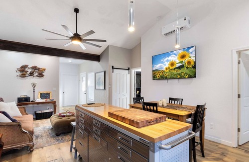 Linn Creek Apartment | | Hackberry Hideaway | 2B 2B | Osage Beach |