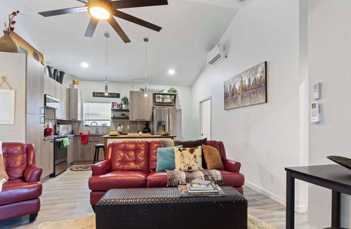 Linn Creek Apartment | | Hackberry Lookout | 2B 2B | Osage Beach |