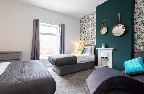 Darcy Lever House | Hacken Lodge Summary: