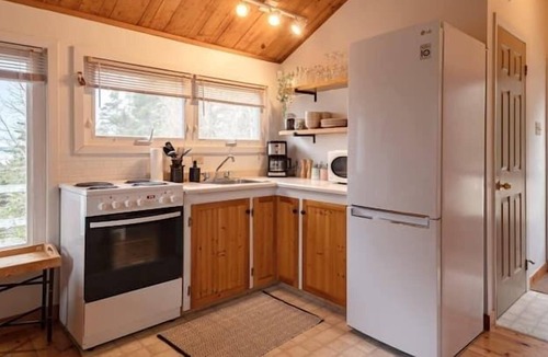 Prospect Bay House | Hackett's Cove Oceanfront Tiny Cottage for Two