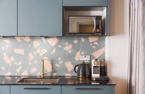 Clissold Apartment | Hackney 1 Bed Garden Flat Sleeps 4 Adults