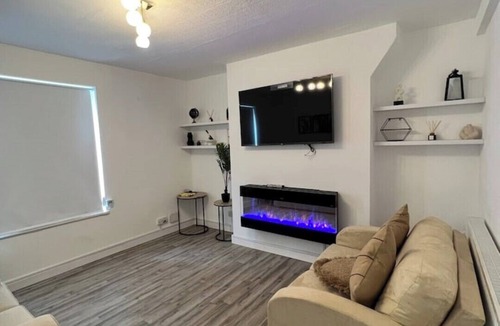 Upper Clapton Apartment | Hackney Haven!