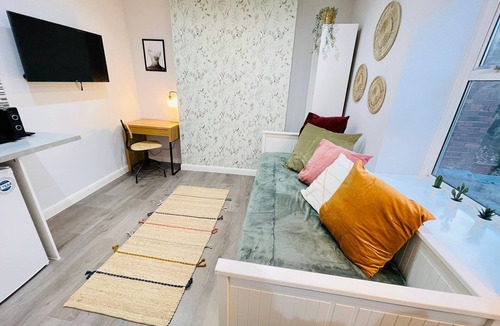 Upper Clapton Apartment | Hackney Studios by Sleepy - Studio Flat 11