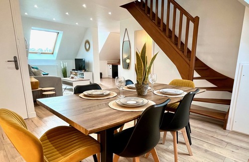 Sannerville Apartment | Hadar YourHostHelper