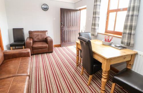 Over Haddon House | Haddon Cottage