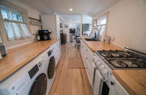 Hadley House | Hadley Hideaway Cottage