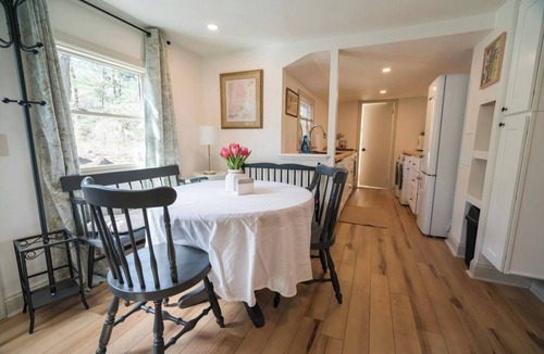 Hadley House | Hadley Hideaway Cottage